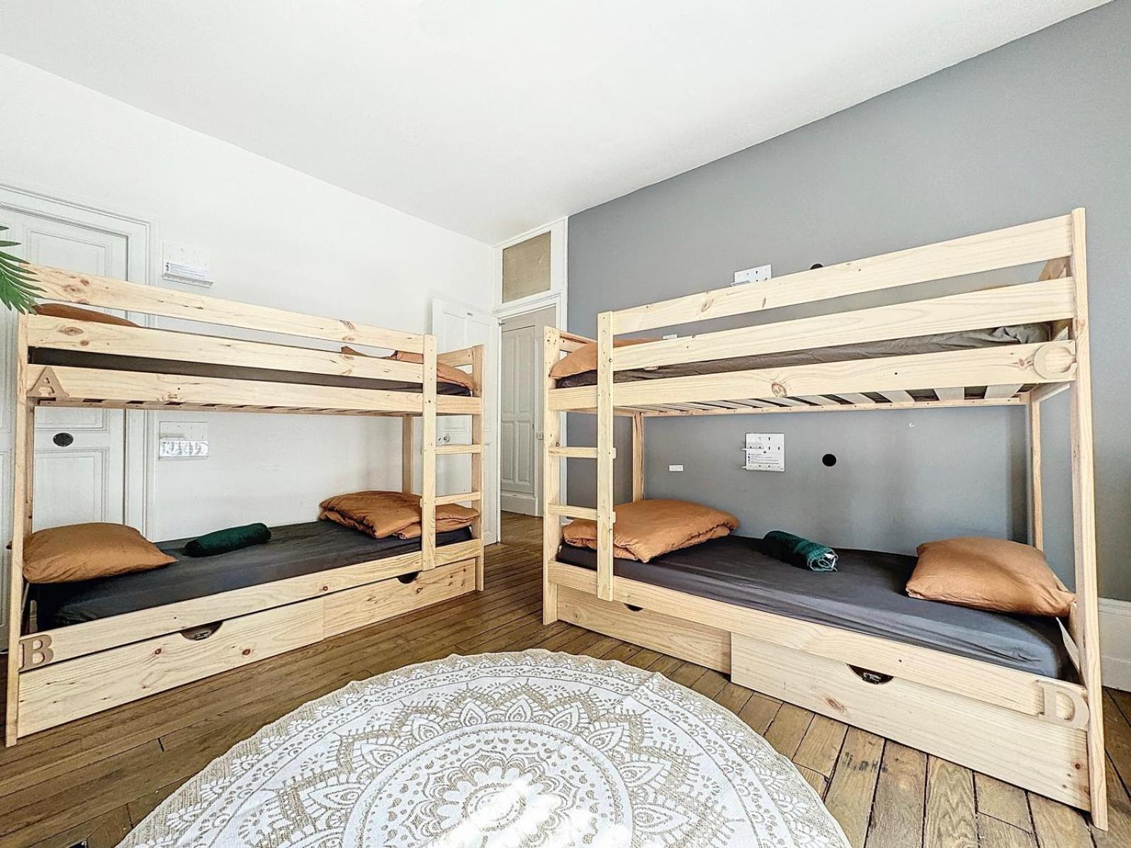 A1 Champagne Residence - 200 M2 14 Personnes 2 Toilets 4 Showers - Hyper Centre - Chalons En Champagne Exterior photo