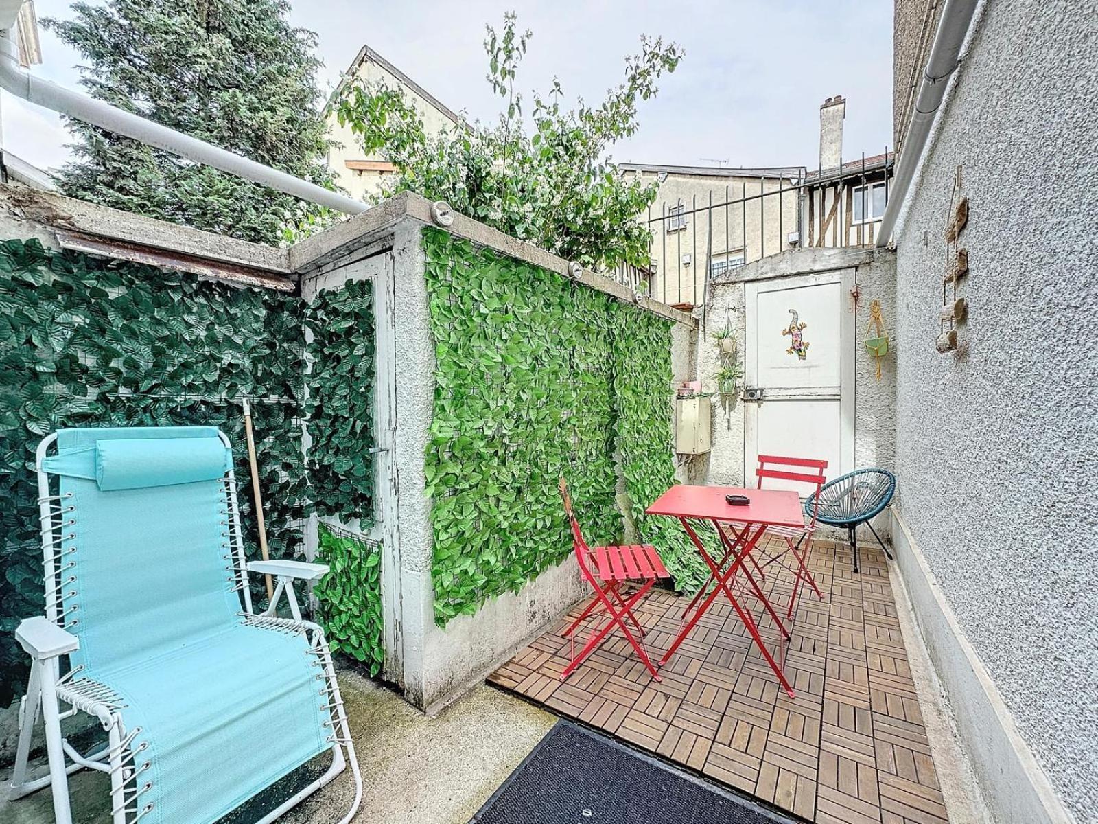 A1 Champagne Residence - 200 M2 14 Personnes 2 Toilets 4 Showers - Hyper Centre - Chalons En Champagne Exterior photo