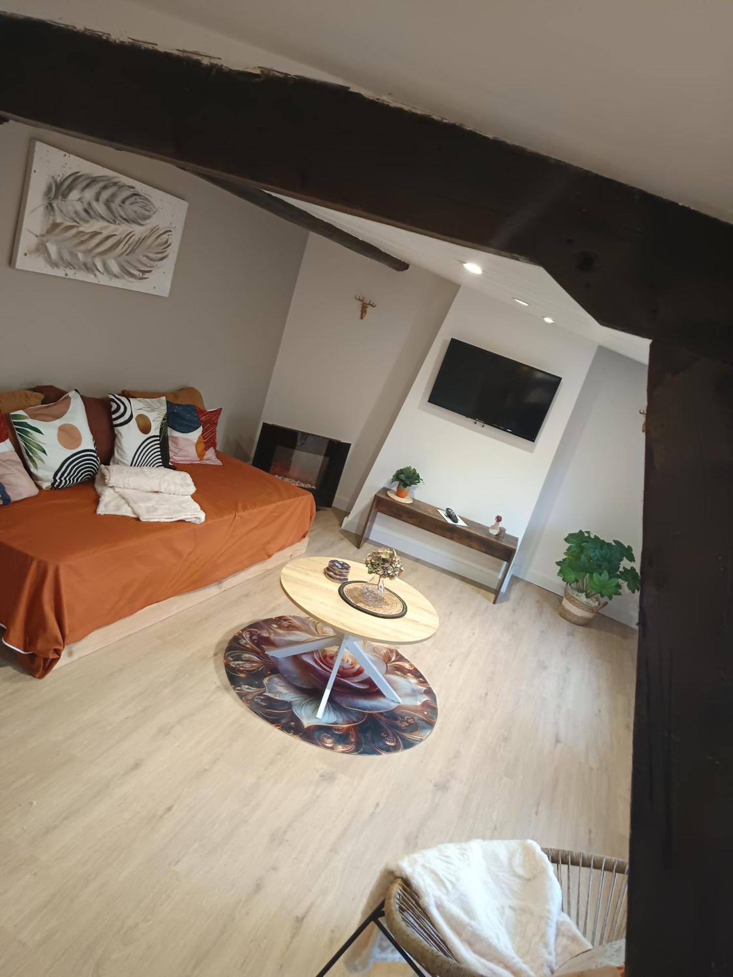 A1 Champagne Residence - 200 M2 14 Personnes 2 Toilets 4 Showers - Hyper Centre - Chalons En Champagne Exterior photo